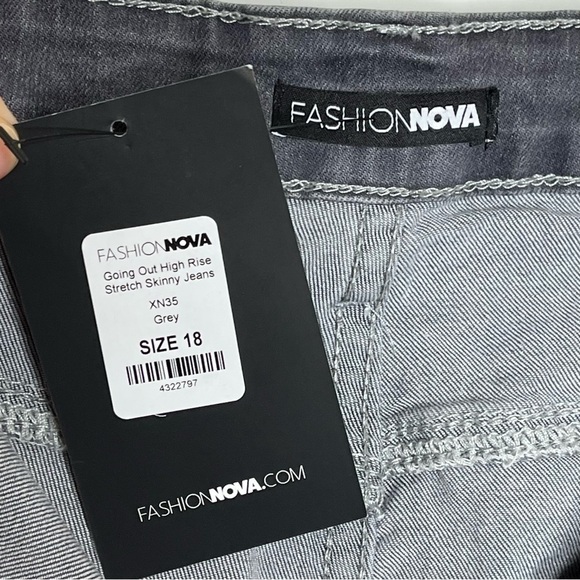 FASHION Nova Going Out High Rise Stretch Skinny Jeans Grey Distressed - Picture 6 of 8